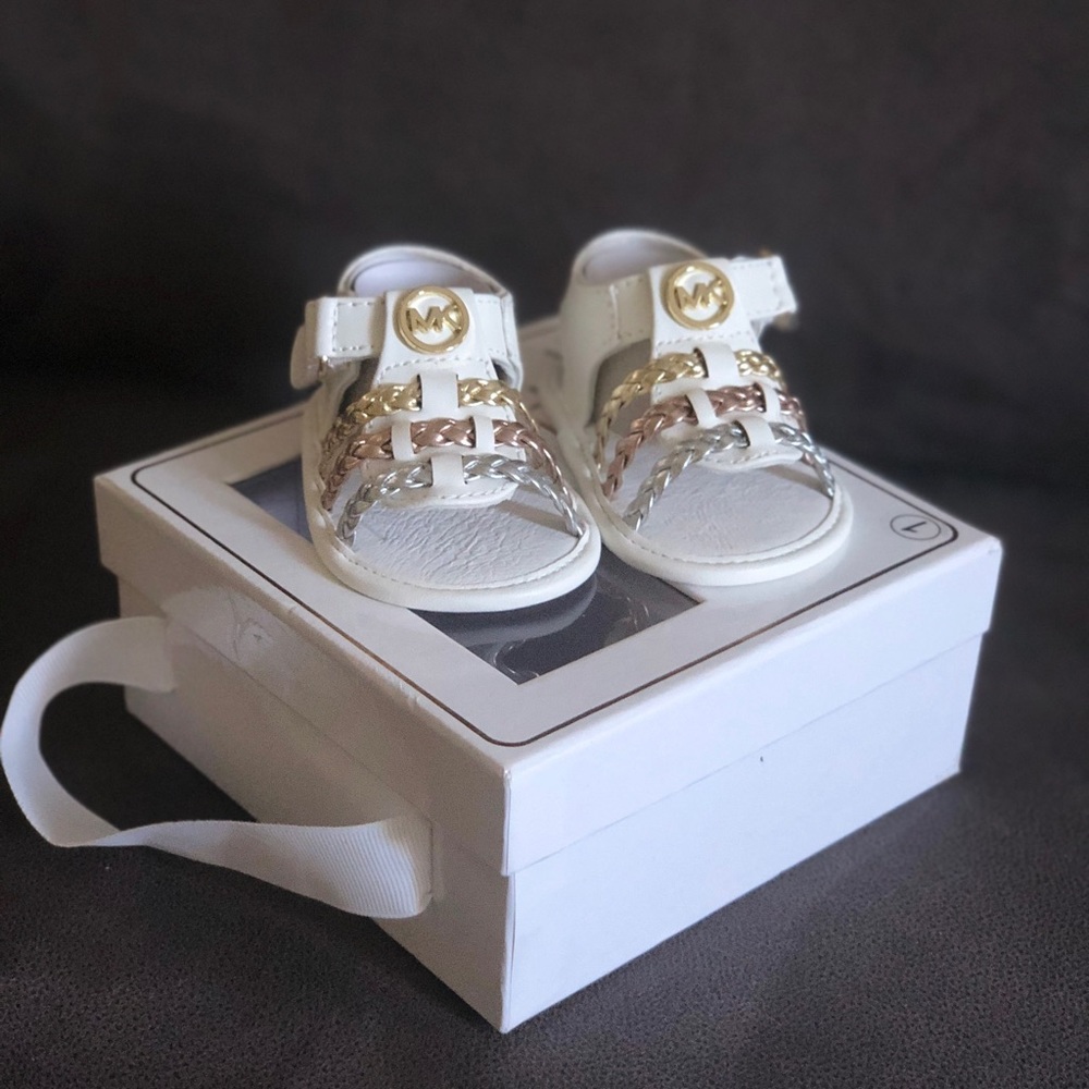 Michael Kors strapping Baby sandals